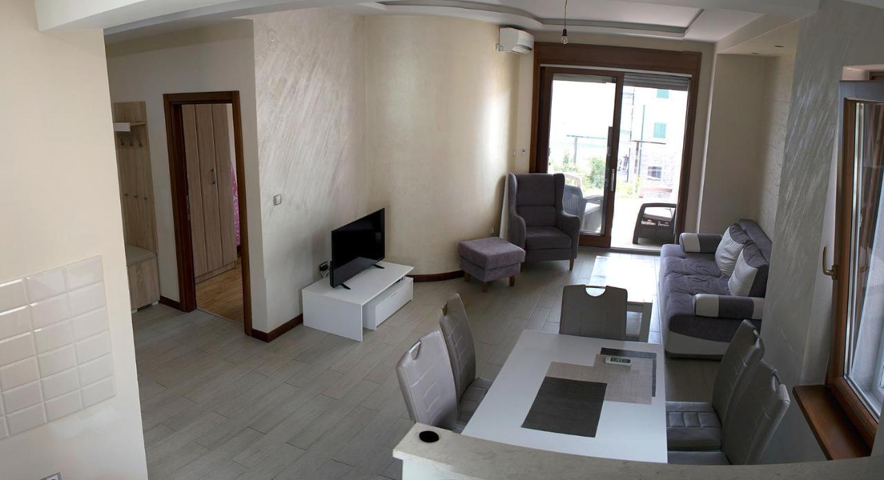 Apartments Admiral Herceg Novi Esterno foto