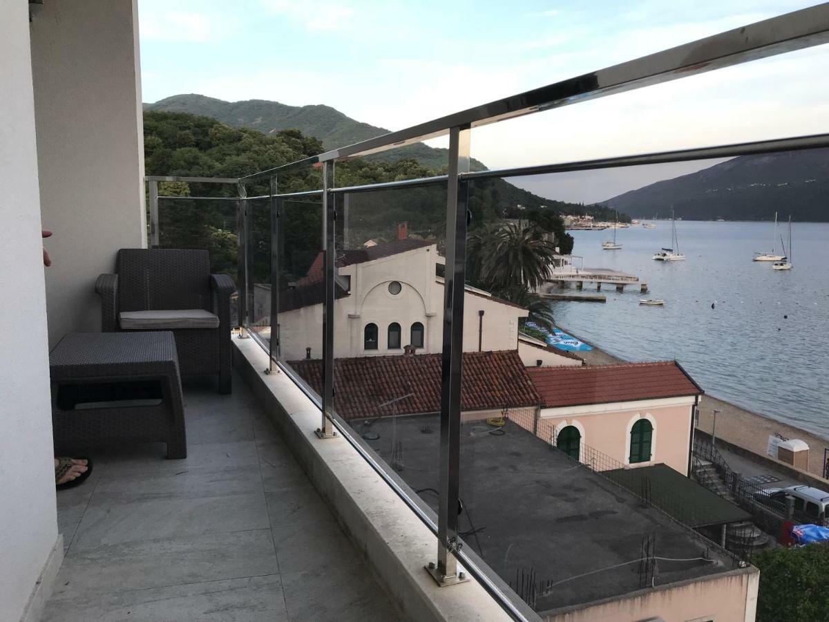 Apartments Admiral Herceg Novi Esterno foto